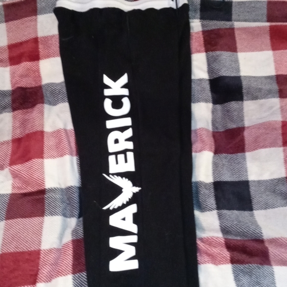 Maverick Joggers - Picture 2 of 2